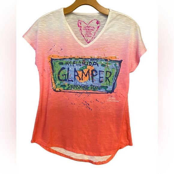 Leoma Lovegrove NWT XS Pink Florida Glamper Camper V-Neck Short Sleeve T-Shirt - Picture 1 of 4